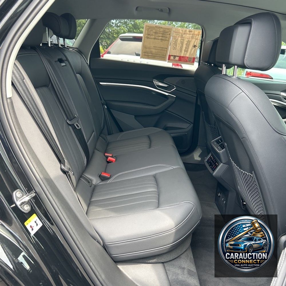 2024 Audi Q8 e-tron Premium Plus