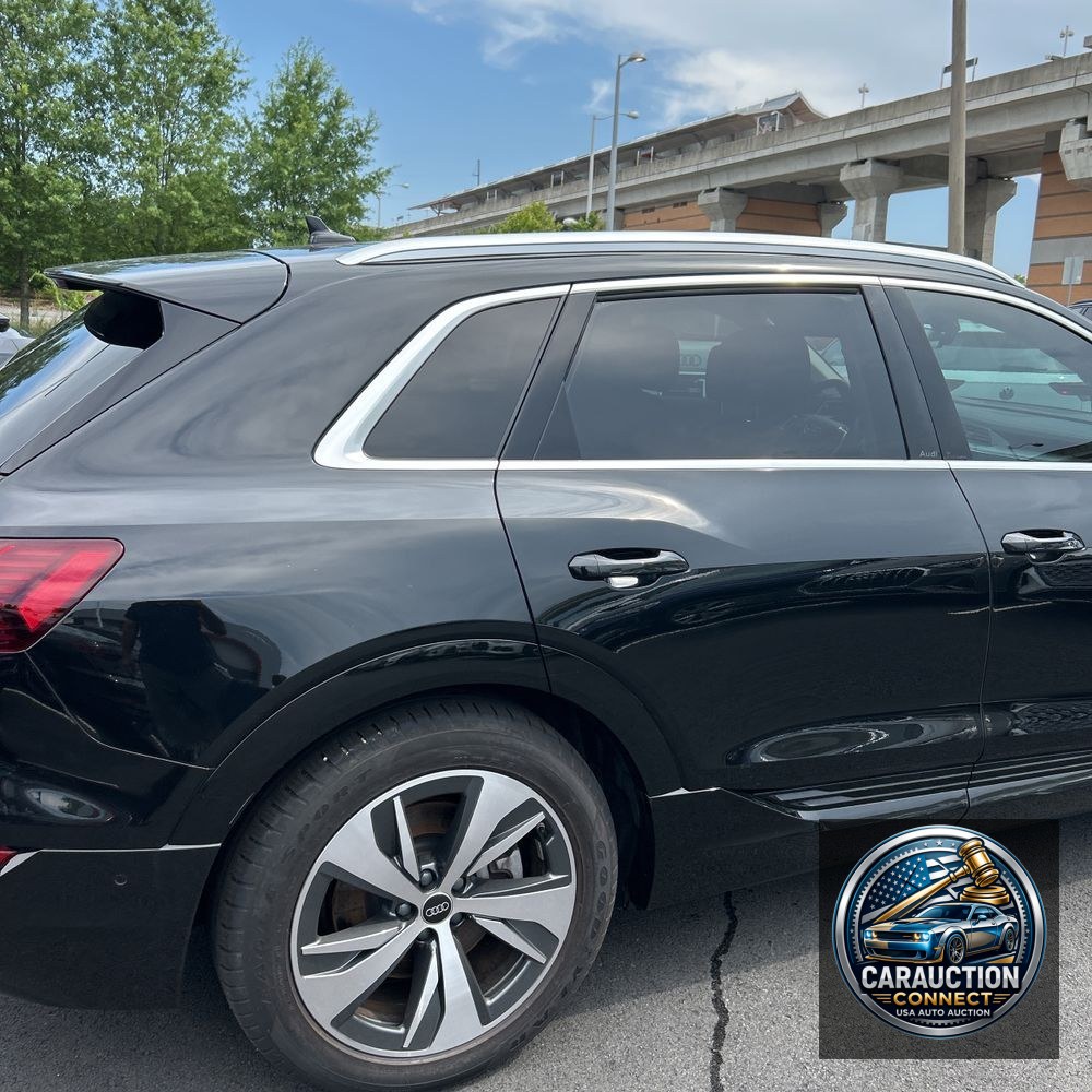 2024 Audi Q8 e-tron Premium Plus