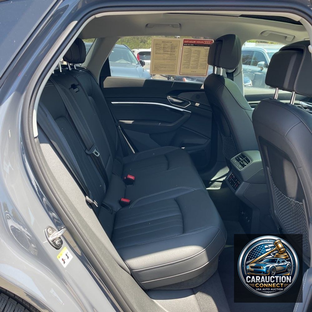 2024 Audi Q8 e-tron Premium Plus