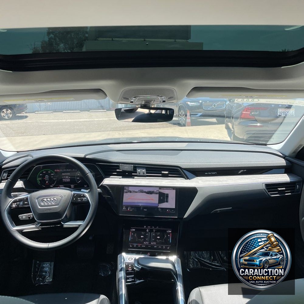 2024 Audi Q8 e-tron Premium Plus