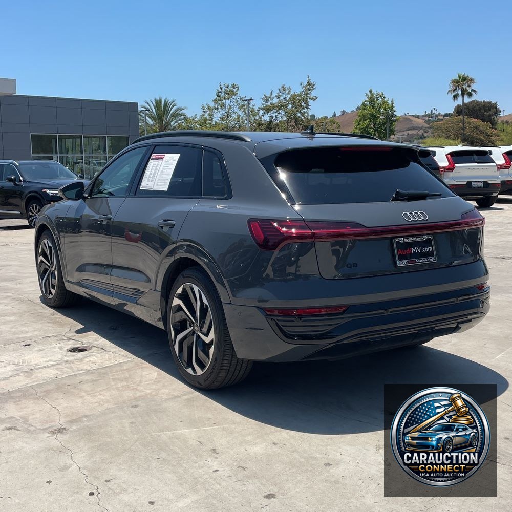 2024 Audi Q8 e-tron Premium Plus
