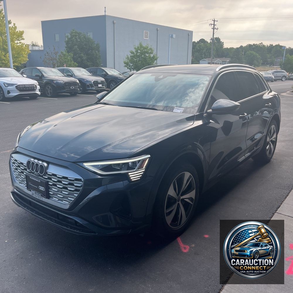 2024 Audi Q8 e-tron Premium Plus