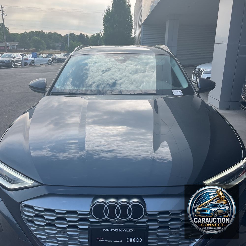 2024 Audi Q8 e-tron Premium Plus