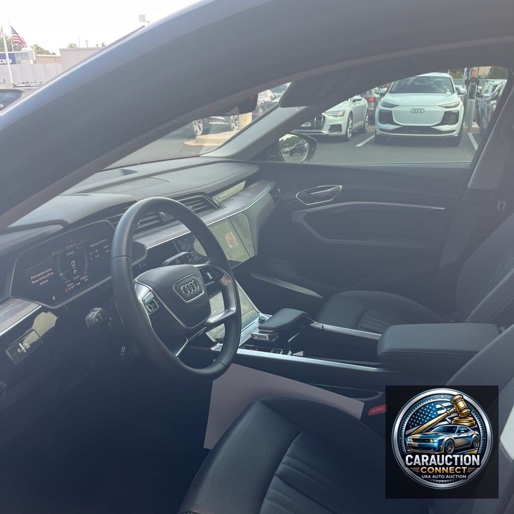 2024 Audi Q8 e-tron Premium Plus