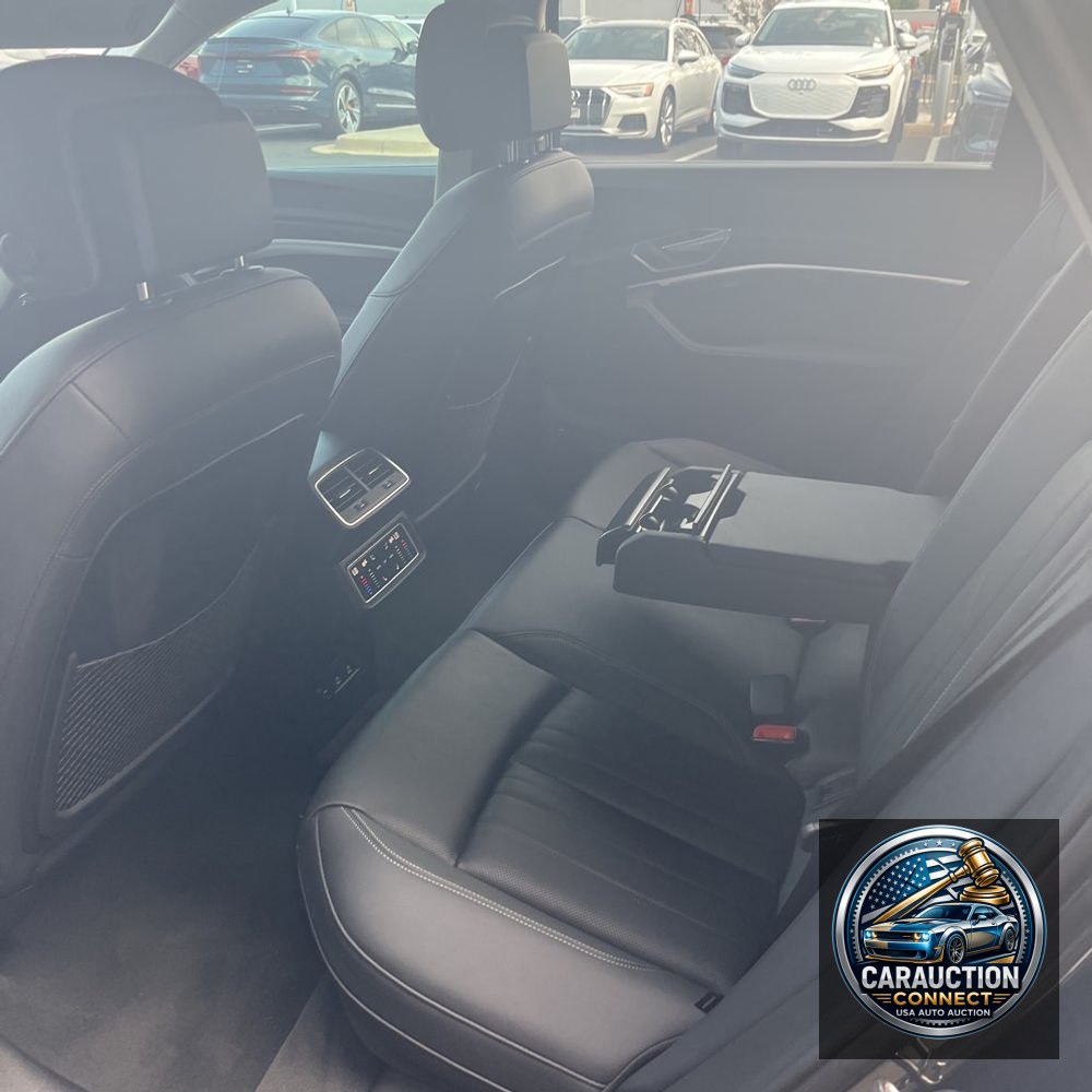 2024 Audi Q8 e-tron Premium Plus