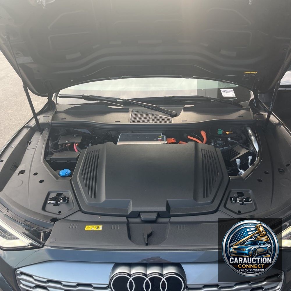 2024 Audi Q8 e-tron Premium Plus