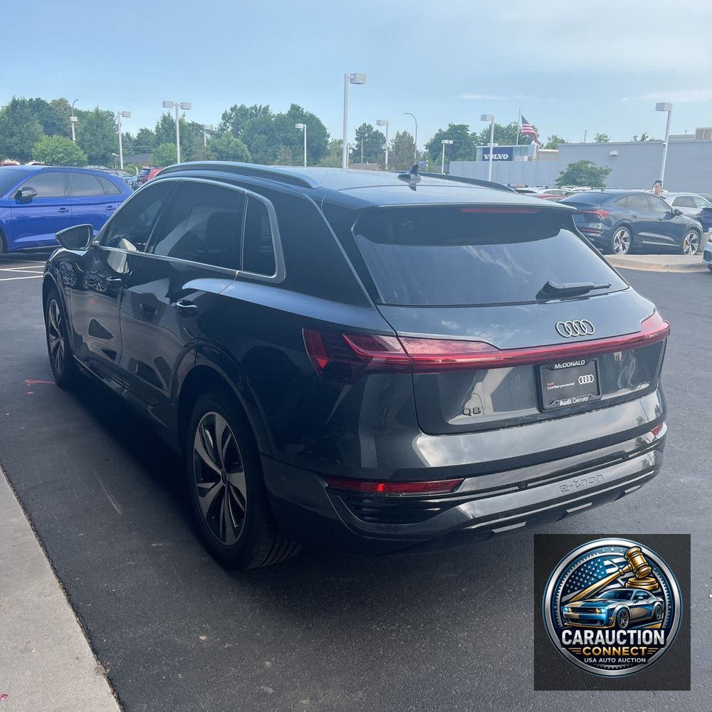 2024 Audi Q8 e-tron Premium Plus