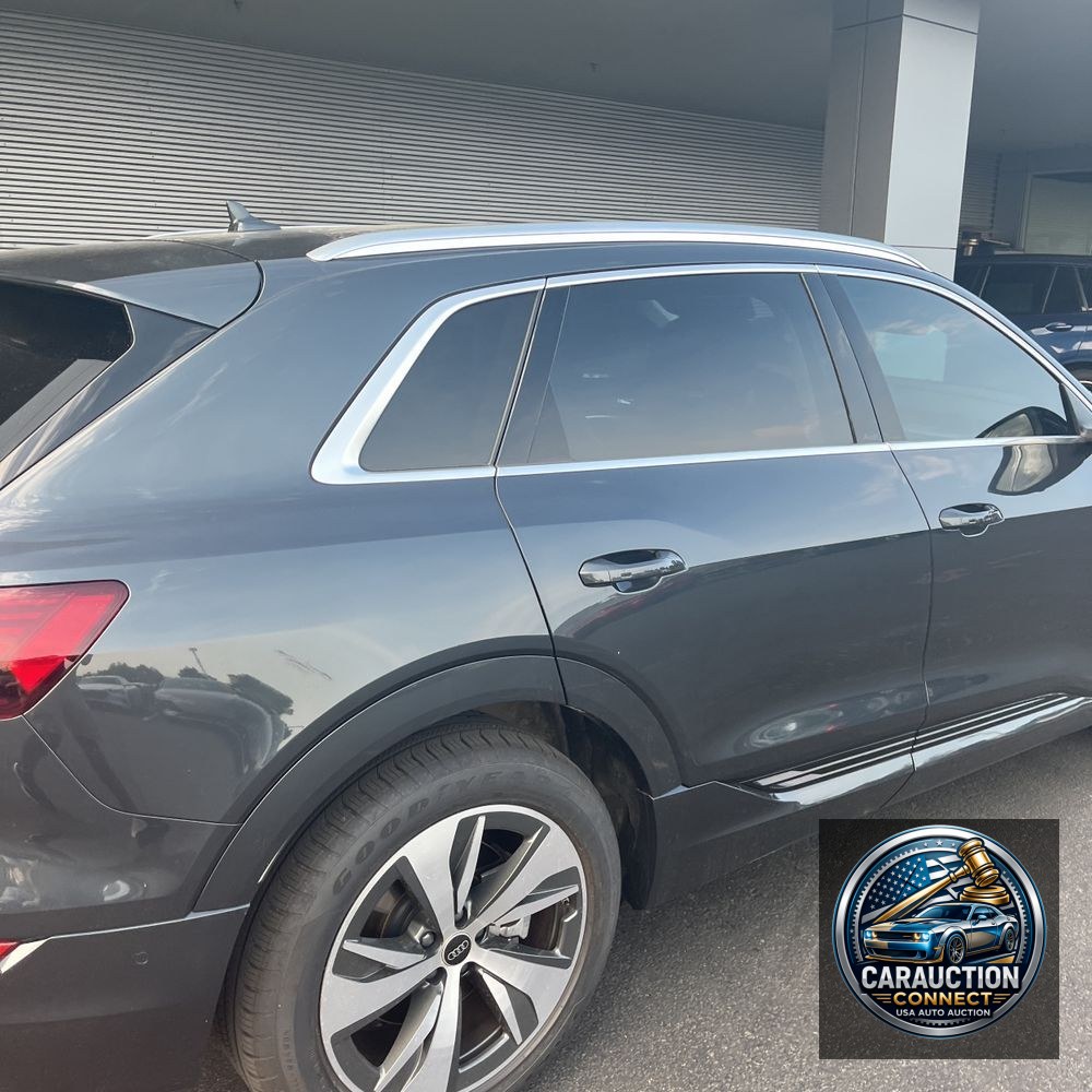 2024 Audi Q8 e-tron Premium Plus