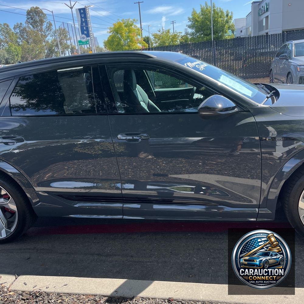 2024 Audi SQ8 e-tron Prestige