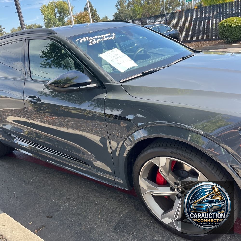 2024 Audi SQ8 e-tron Prestige