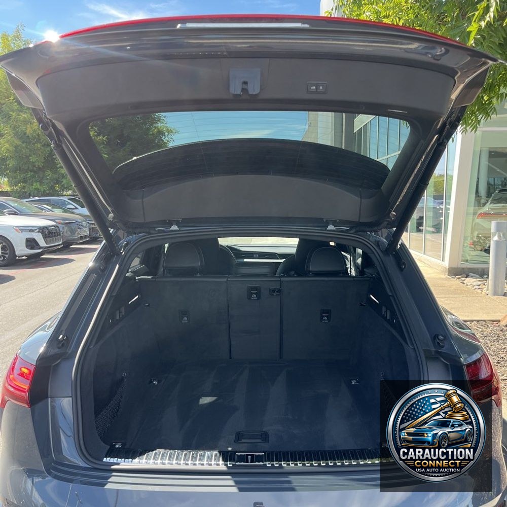 2024 Audi SQ8 e-tron Prestige