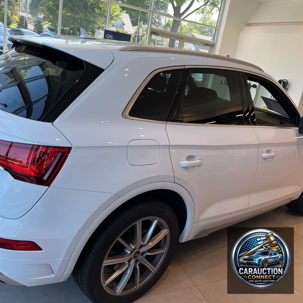 2024 Audi SQ5 Premium
