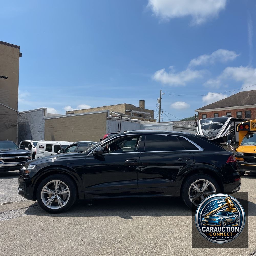 2022 Audi Q8 Premium 55 TFSI