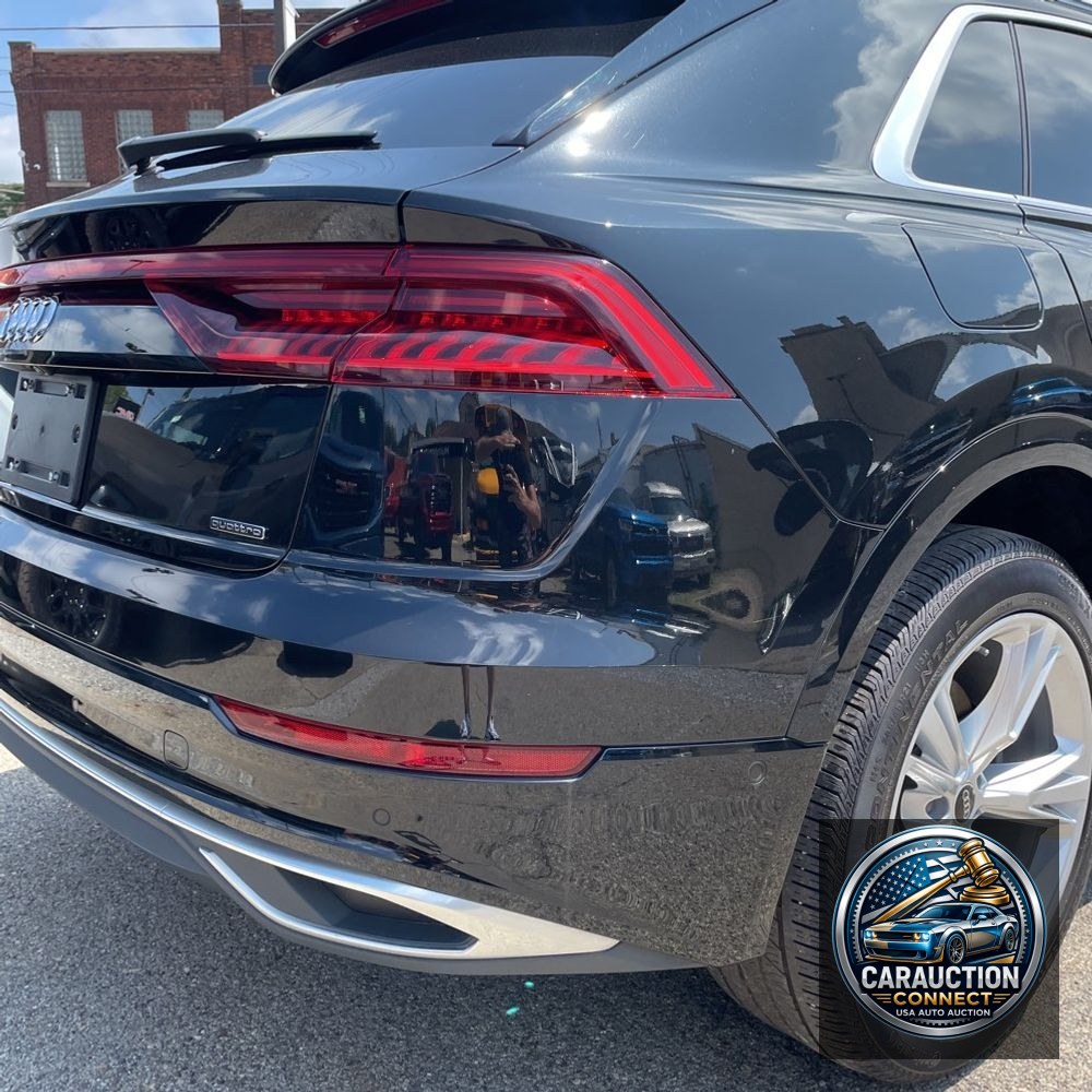 2022 Audi Q8 Premium 55 TFSI