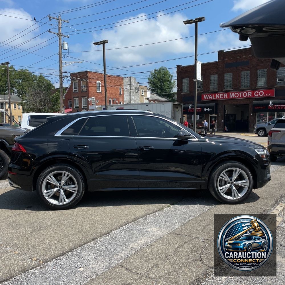 2022 Audi Q8 Premium 55 TFSI