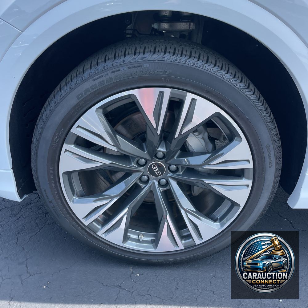 2024 Audi Q8 Premium 55