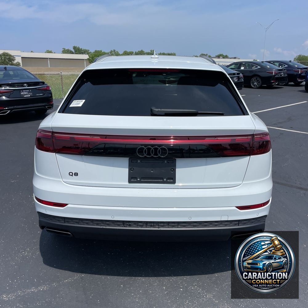 2024 Audi Q8 Premium 55