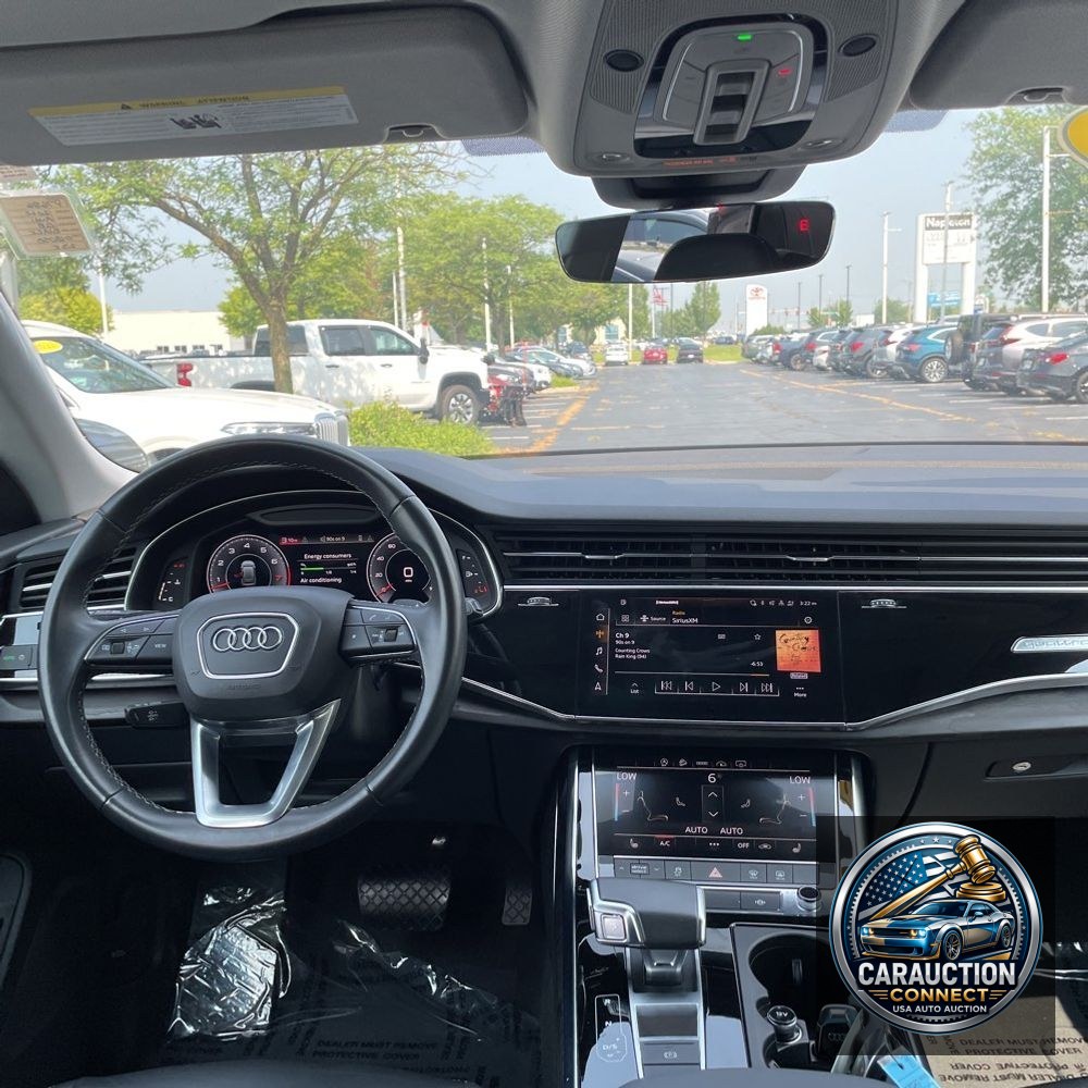 2022 Audi Q8 Premium 55 TFSI