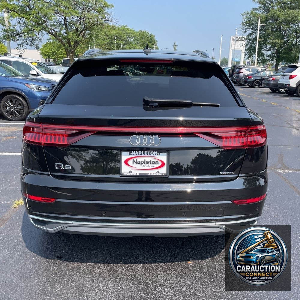 2022 Audi Q8 Premium 55 TFSI