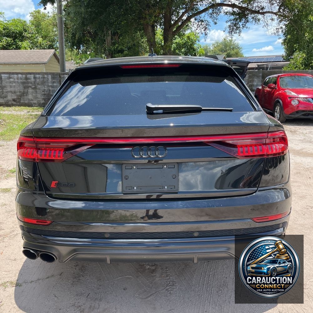 2022 Audi SQ8 Premium Plus