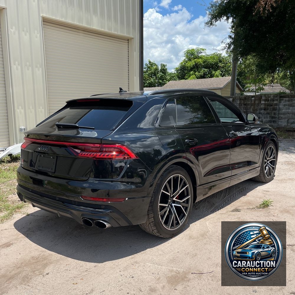2022 Audi SQ8 Premium Plus