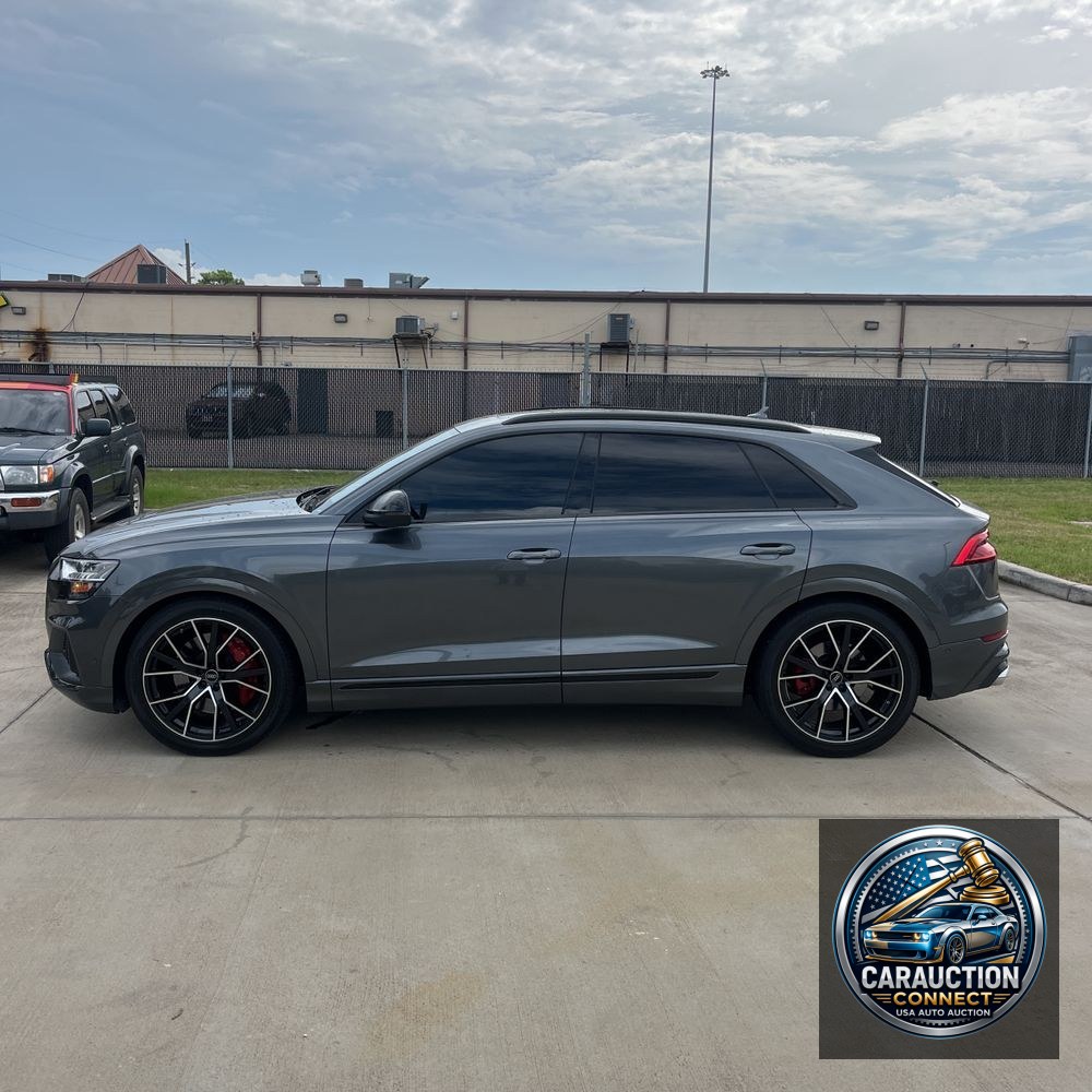 2023 Audi SQ8 Premium Plus