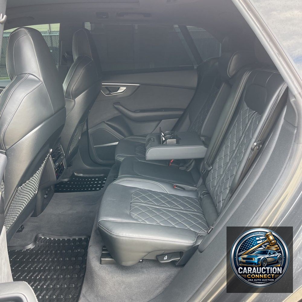 2023 Audi SQ8 Premium Plus