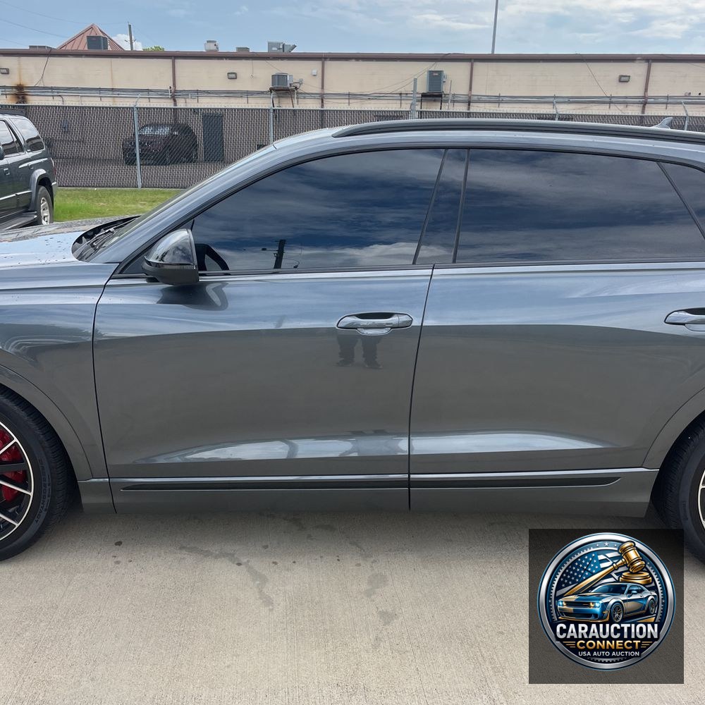 2023 Audi SQ8 Premium Plus
