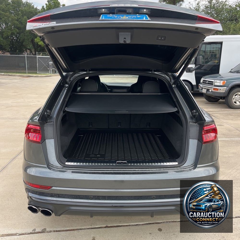 2023 Audi SQ8 Premium Plus