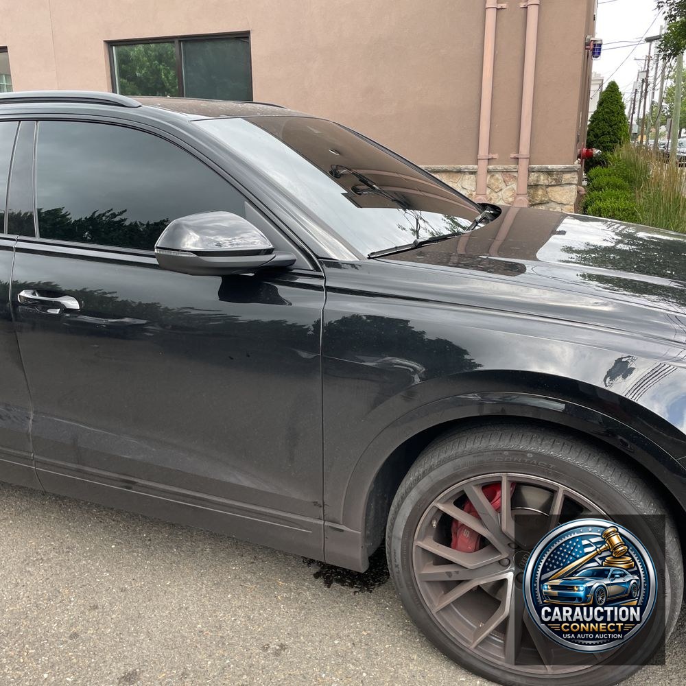 2023 Audi SQ8 Premium Plus
