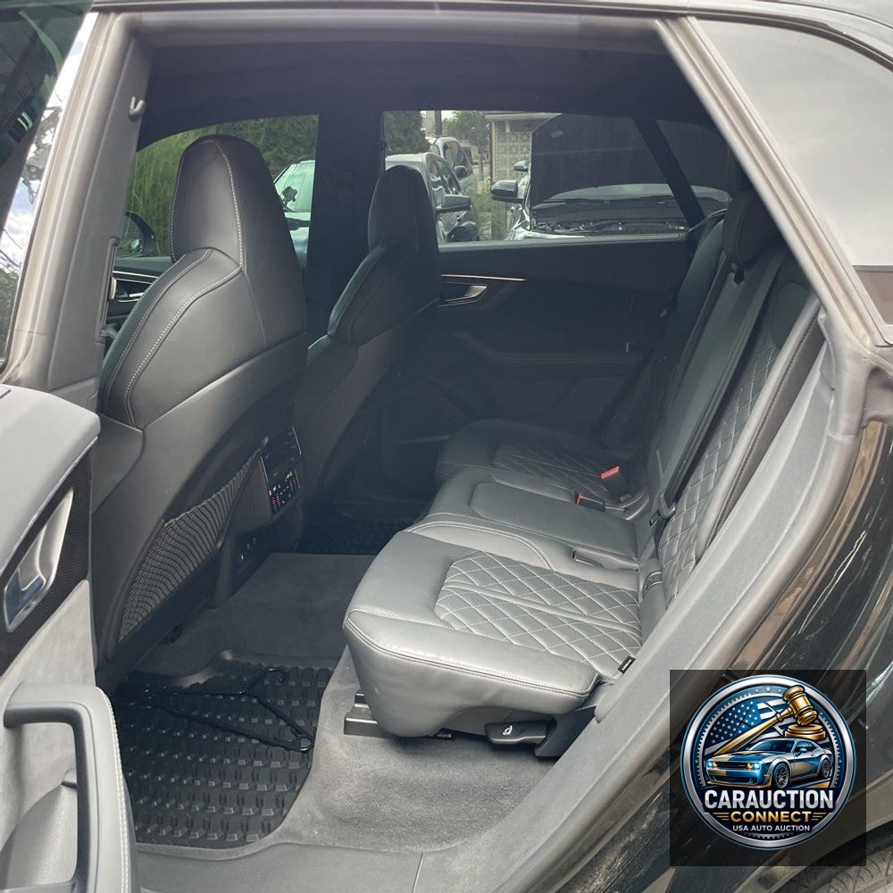 2023 Audi SQ8 Premium Plus