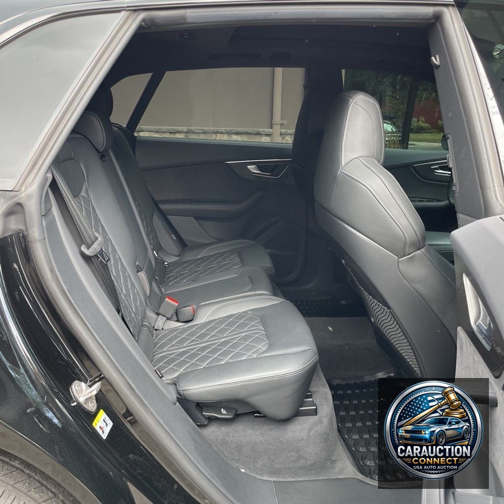 2023 Audi SQ8 Premium Plus
