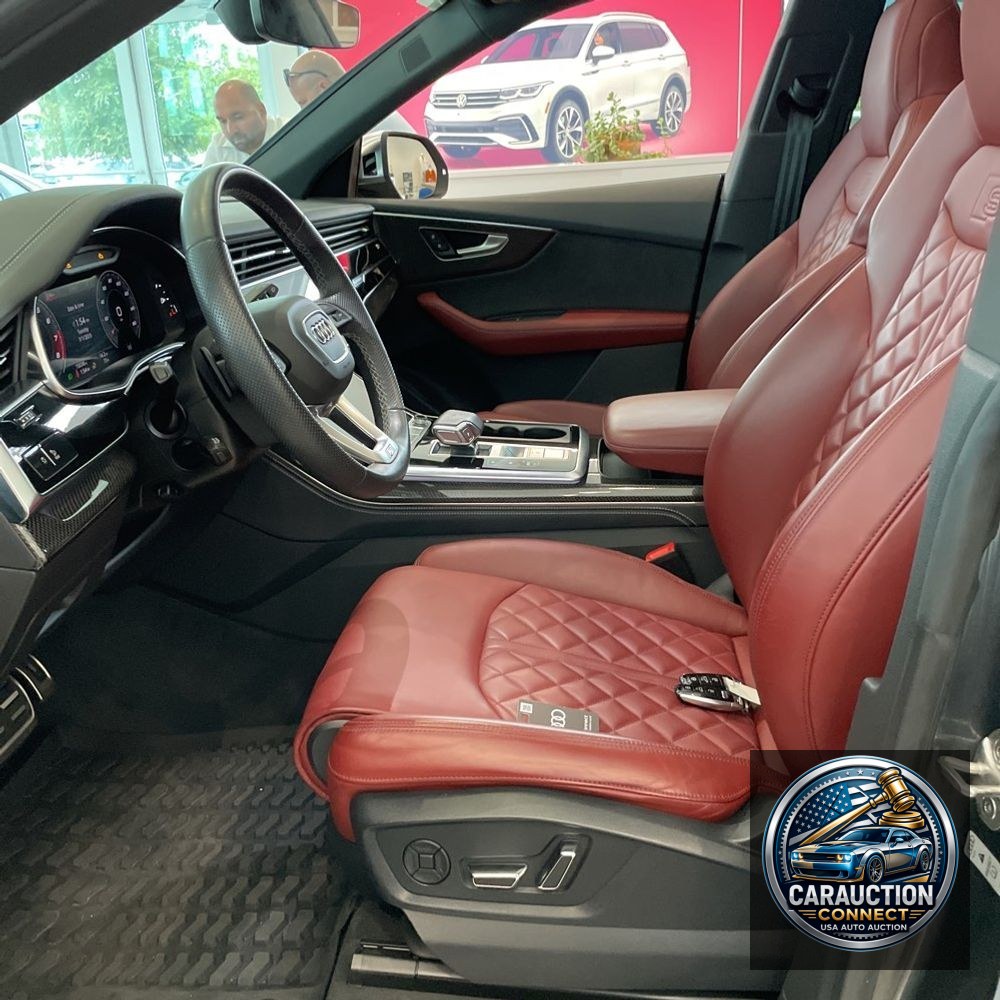 2023 Audi SQ8 Premium Plus