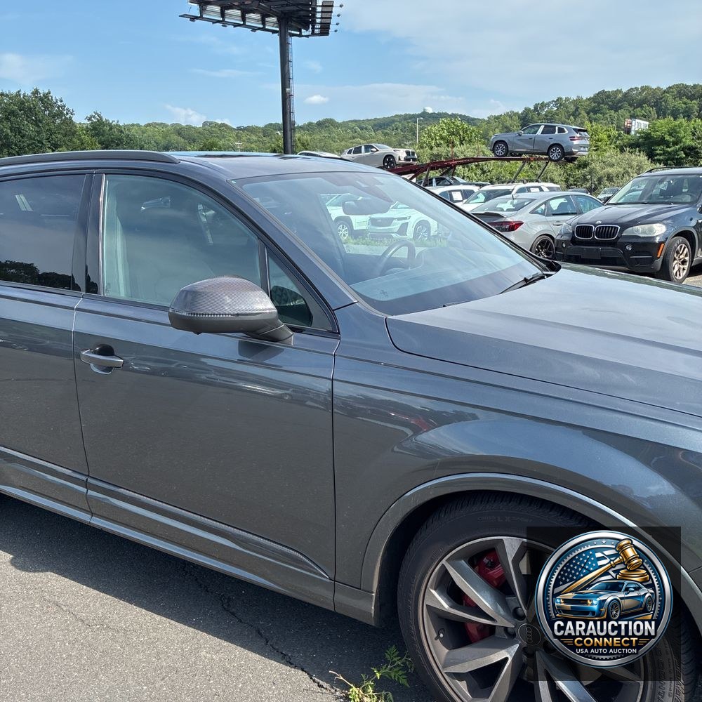 2024 Audi SQ7 Premium Plus