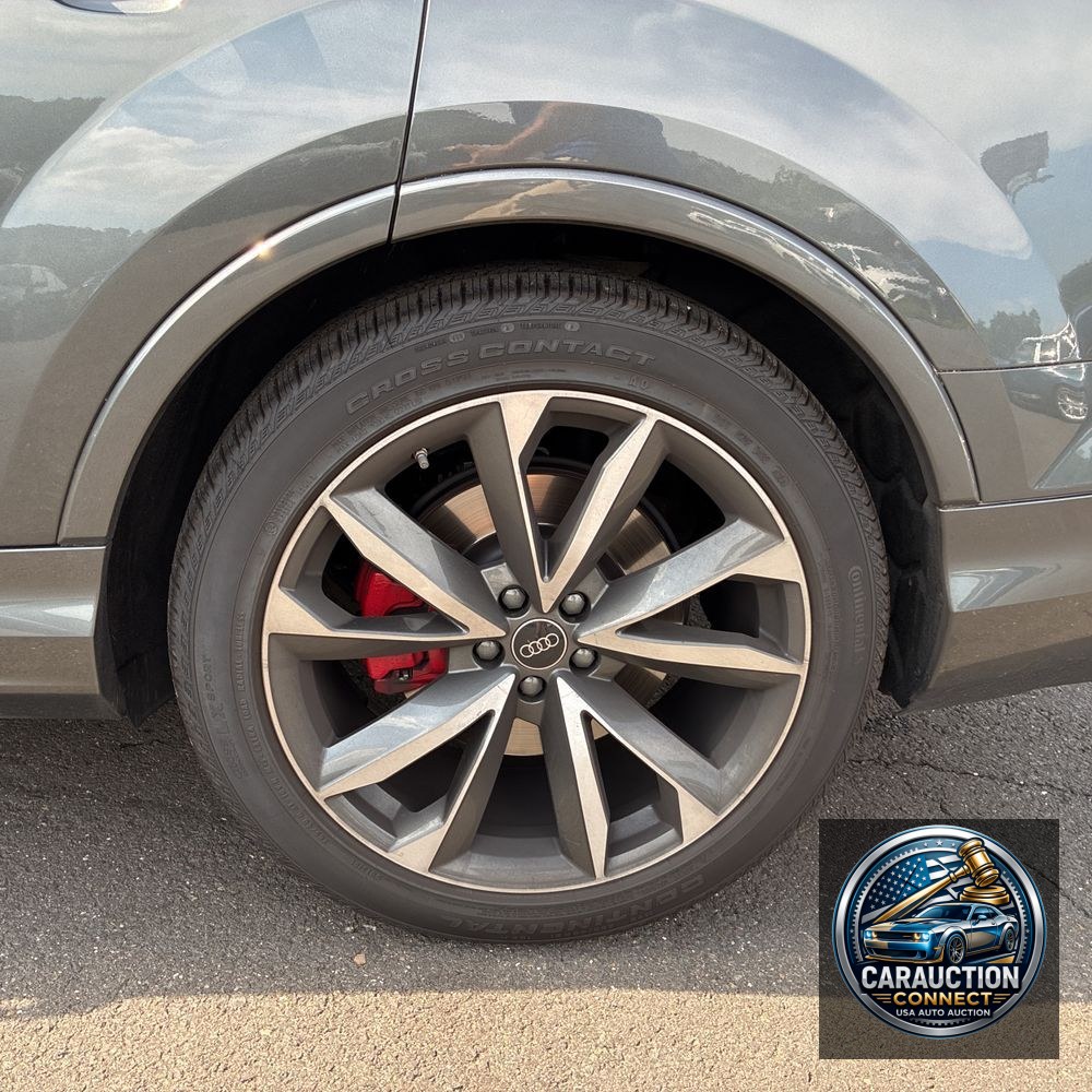 2024 Audi SQ7 Premium Plus
