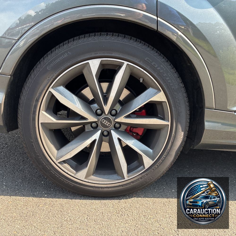 2024 Audi SQ7 Premium Plus