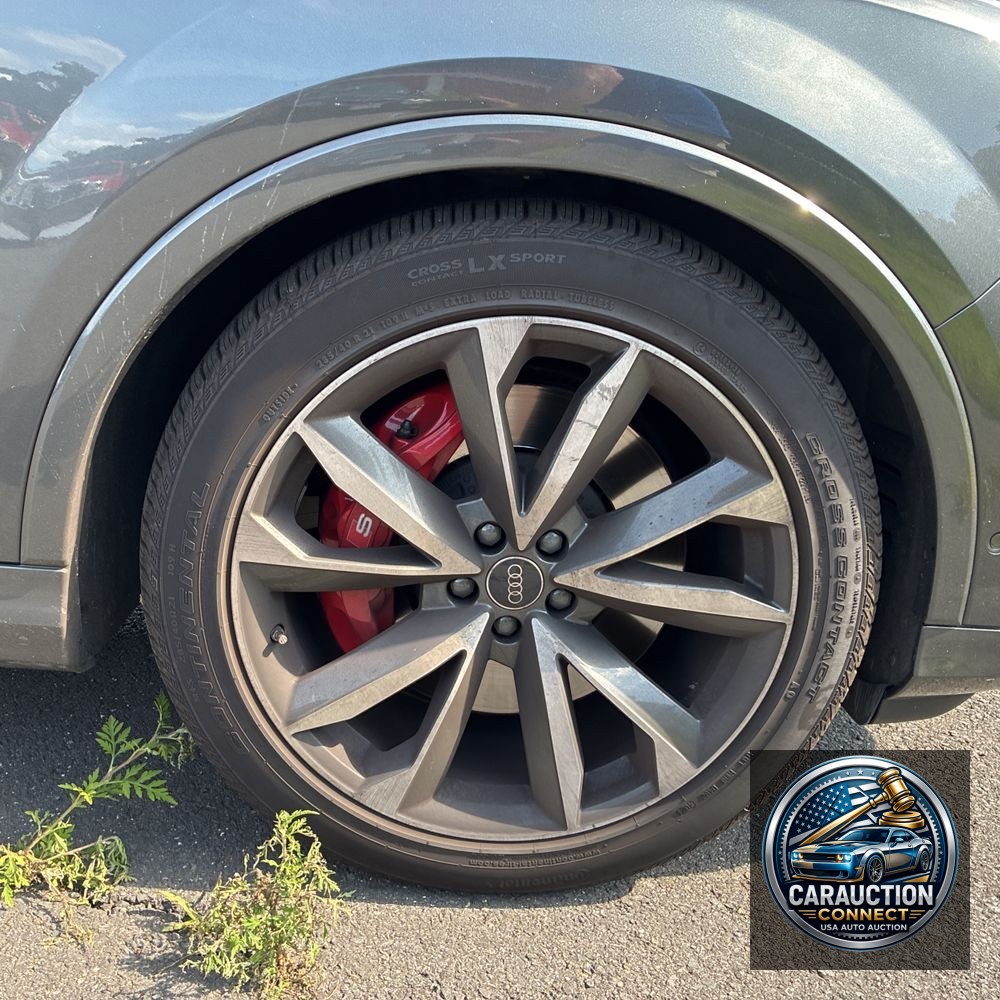 2024 Audi SQ7 Premium Plus