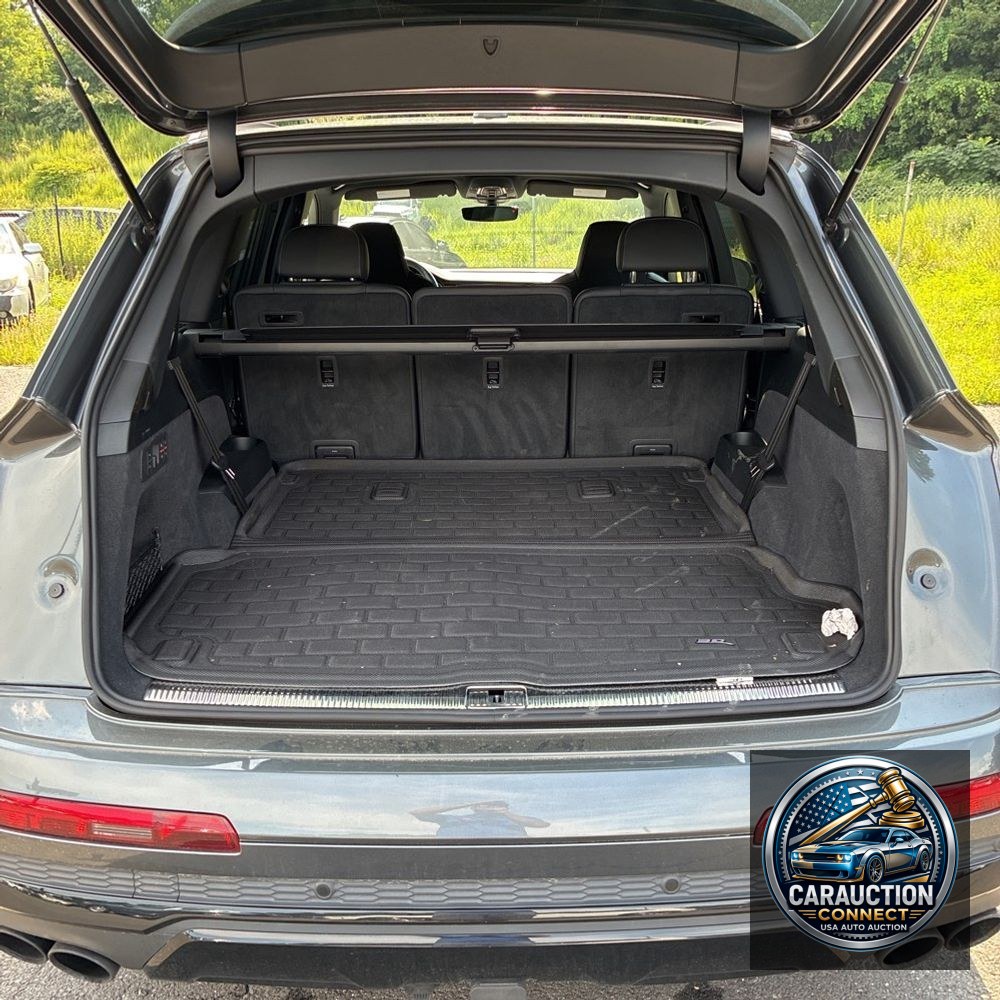 2024 Audi SQ7 Premium Plus