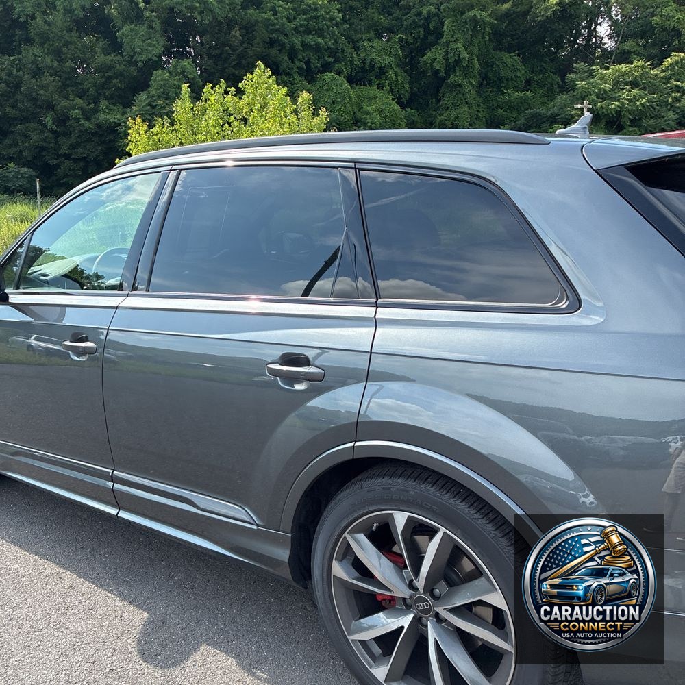 2024 Audi SQ7 Premium Plus