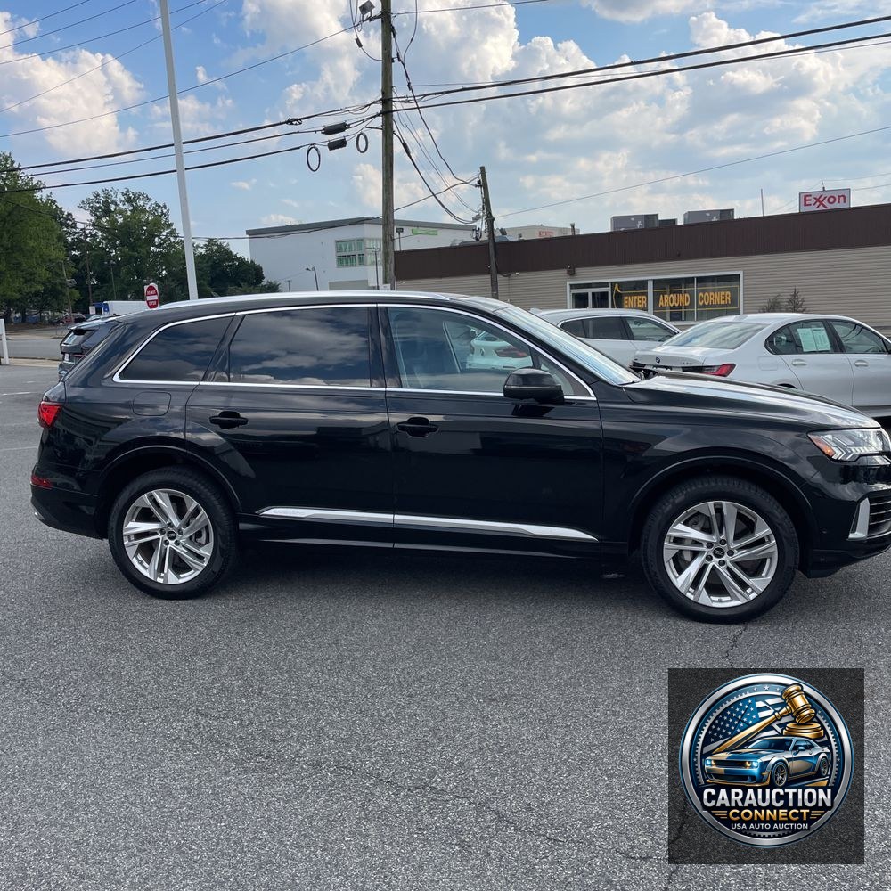 2023 Audi Q7 Premium 55 TFSI