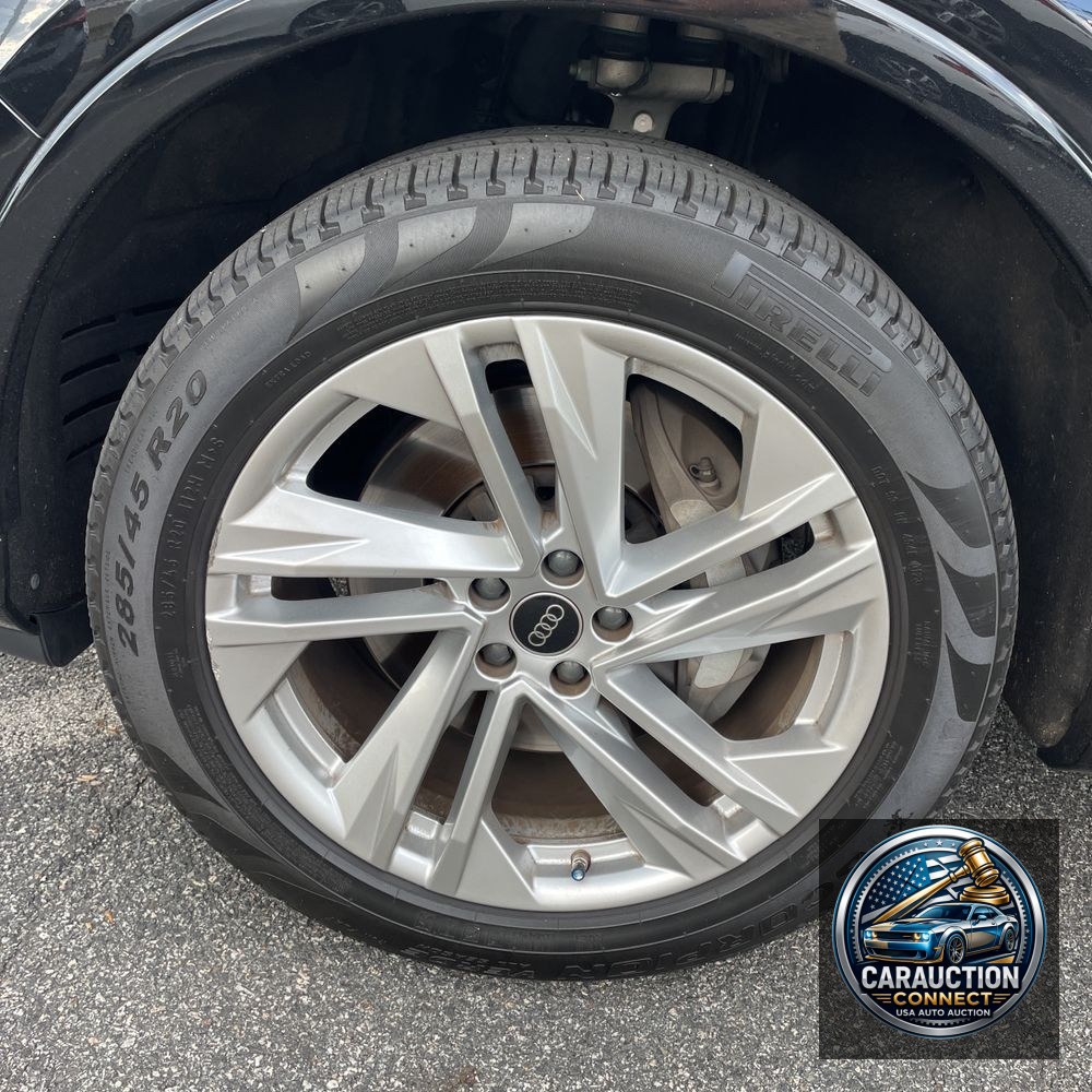 2023 Audi Q7 Premium 55 TFSI