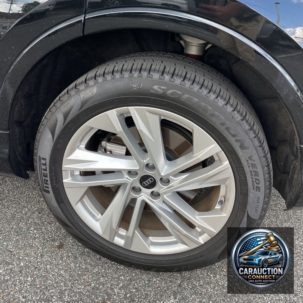 2023 Audi Q7 Premium 55 TFSI