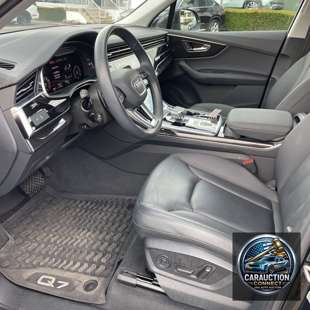 2023 Audi Q7 Premium 55 TFSI