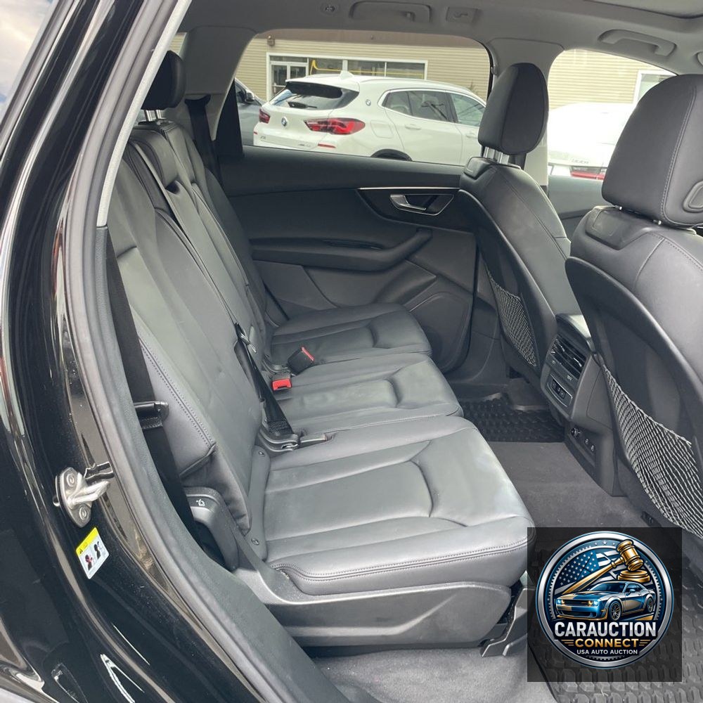 2023 Audi Q7 Premium 55 TFSI
