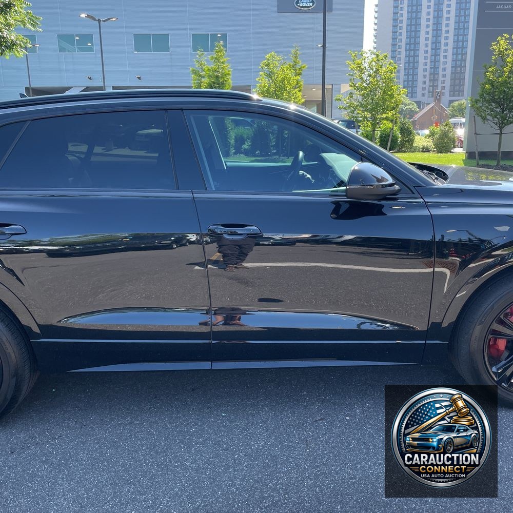 2023 Audi Q8 Premium Plus 55 TFSI