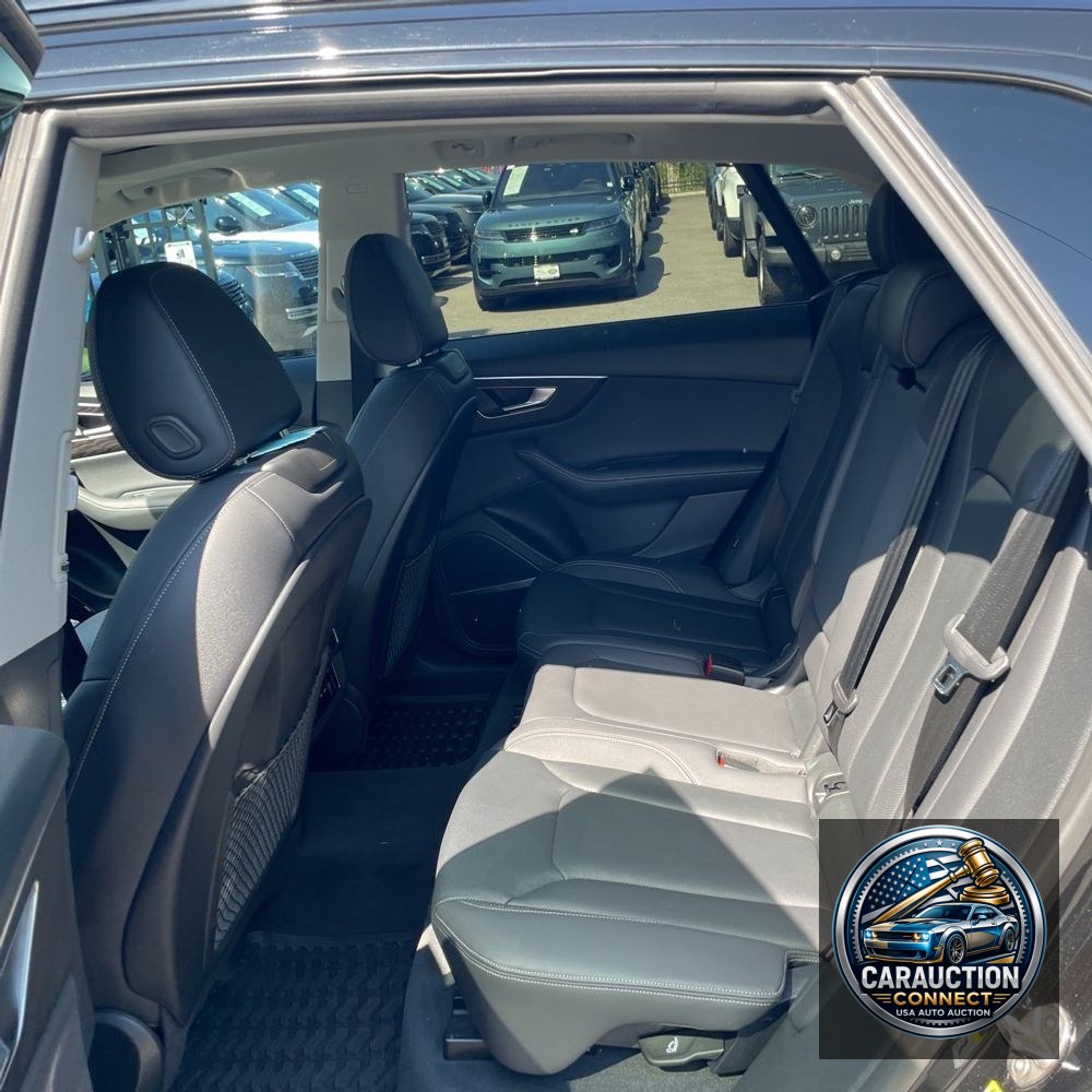 2023 Audi Q8 Premium Plus 55 TFSI