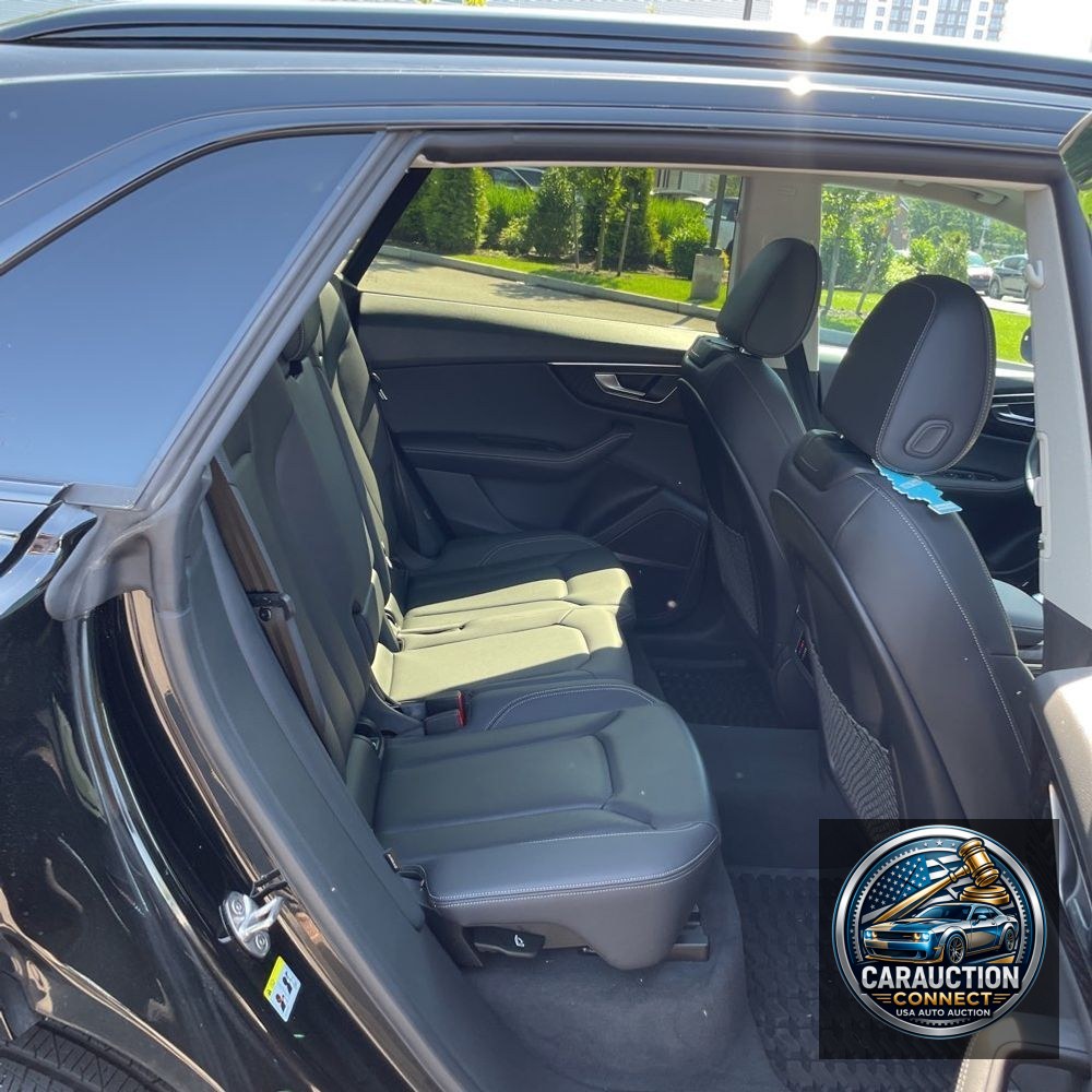 2023 Audi Q8 Premium Plus 55 TFSI