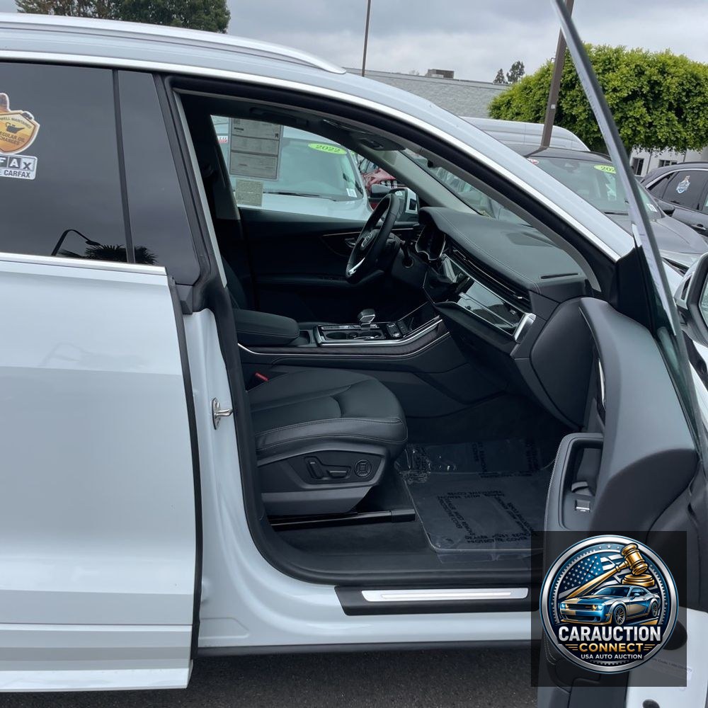 2023 Audi Q8 Premium Plus 55 TFSI