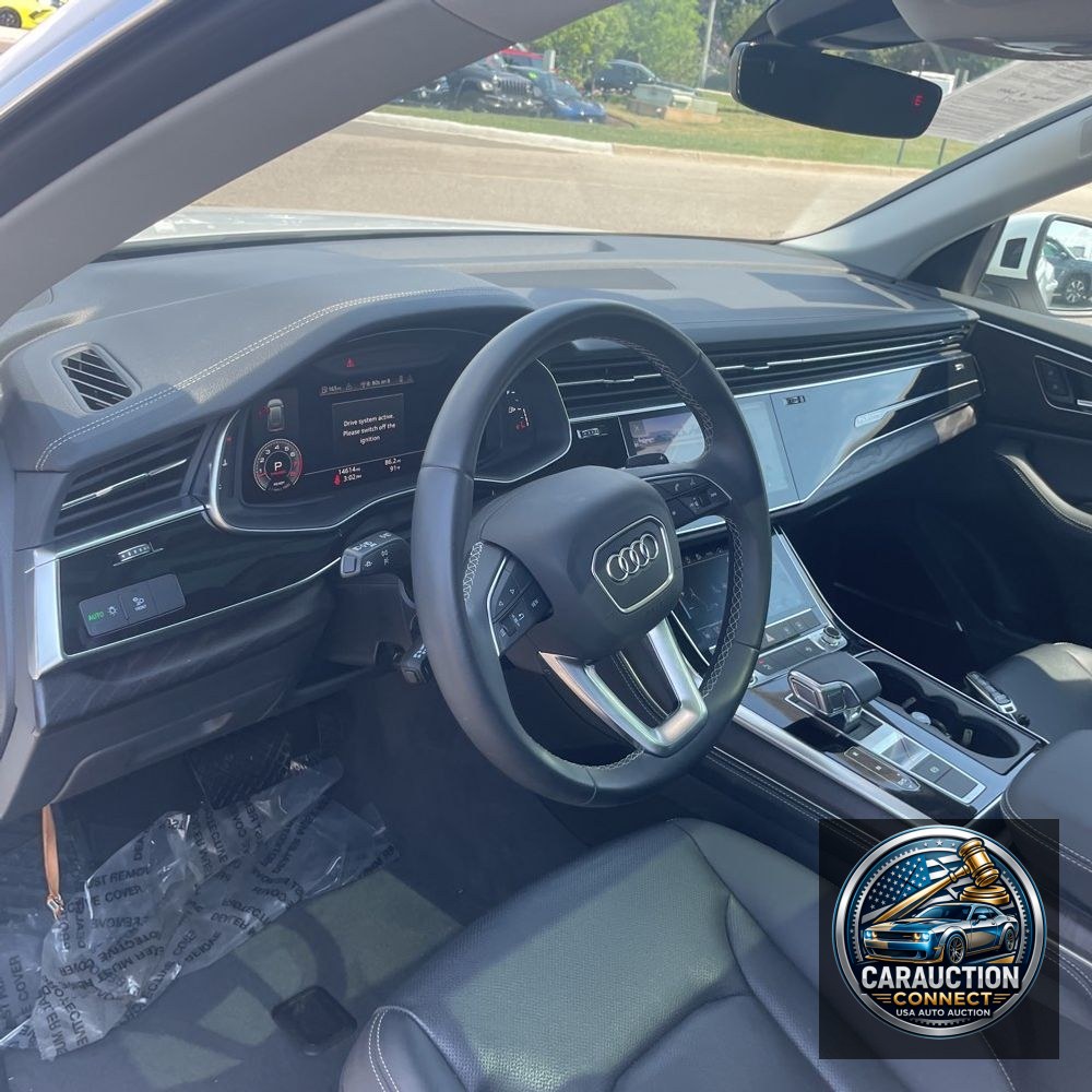 2023 Audi Q8 Premium Plus 55 TFSI