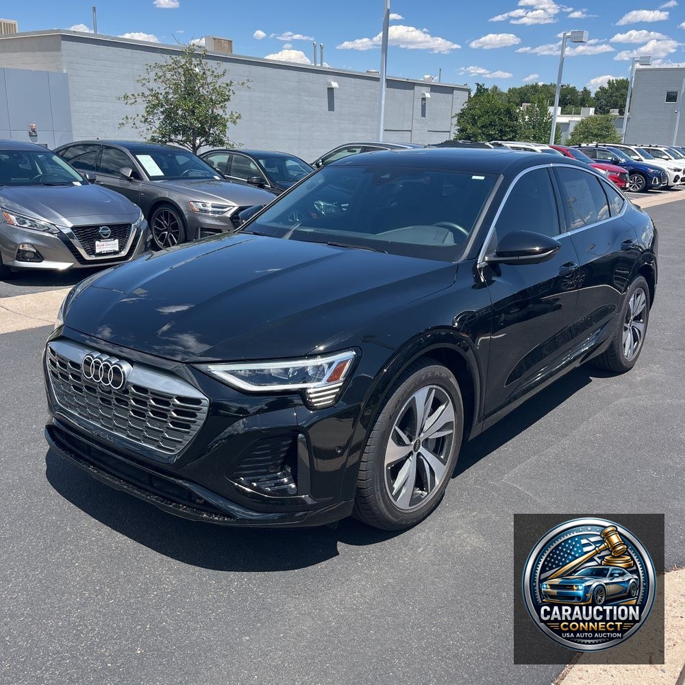2024 Audi Q8 e-tron S-Line Prem+